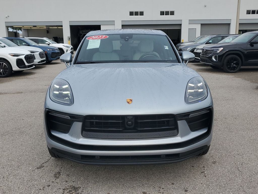 2023 Porsche Macan Base