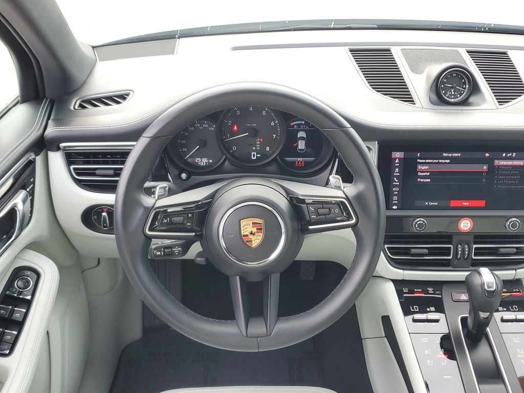 2023 Porsche Macan Base