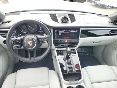 2023 Porsche Macan Base