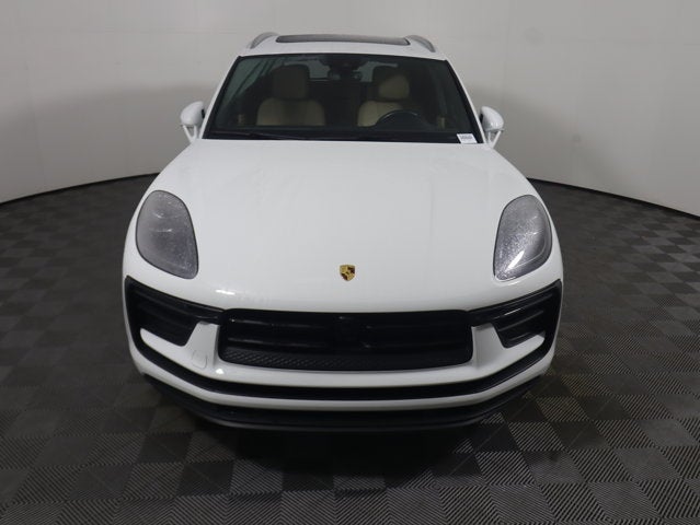 2023 Porsche Macan Base