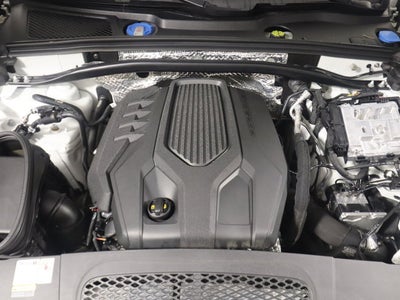 2023 Porsche Macan Base