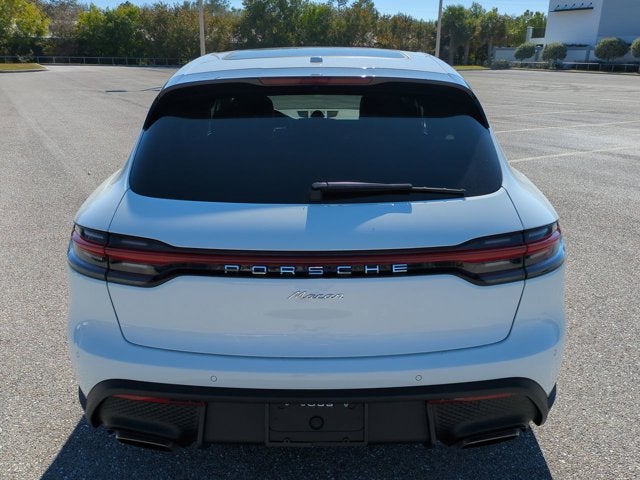 2024 Porsche Macan Base
