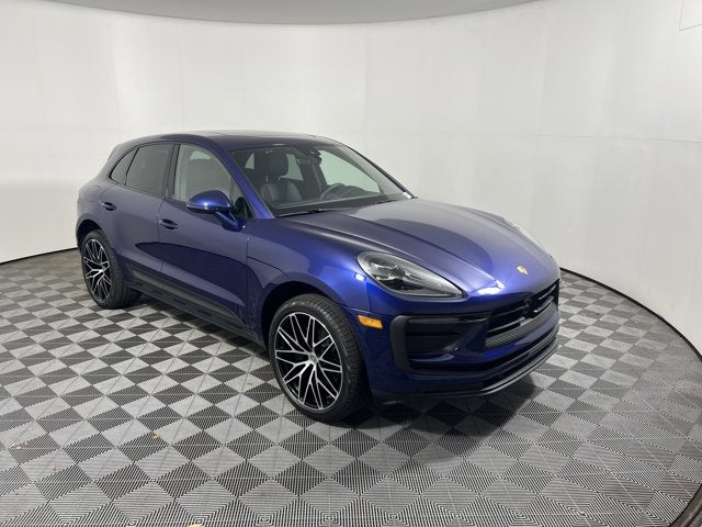 2026 Porsche Macan Base