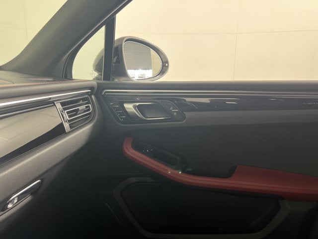 2024 Porsche Macan T AWD