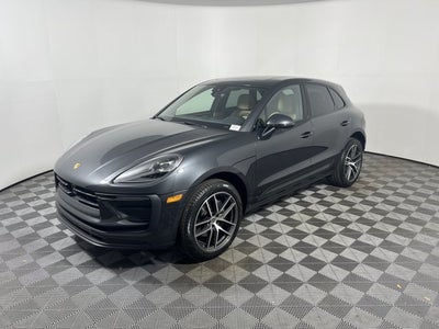 2026 Porsche Macan Base