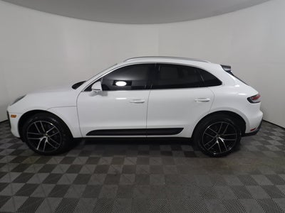 2023 Porsche Macan Base