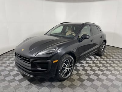 2025 Porsche Macan Base