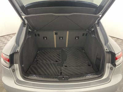 2021 Porsche Macan Base