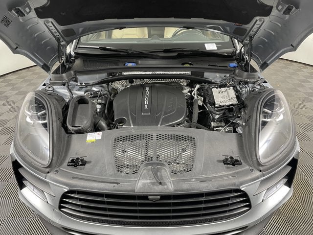 2021 Porsche Macan Base