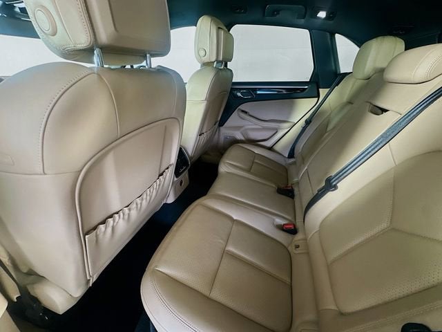 2019 Porsche Macan Base