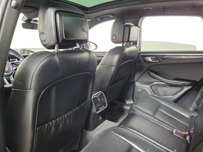 2020 Porsche Macan Base