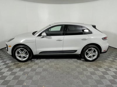 2026 Porsche Macan Base