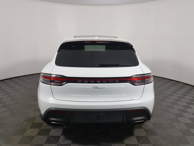 2025 Porsche Macan Base