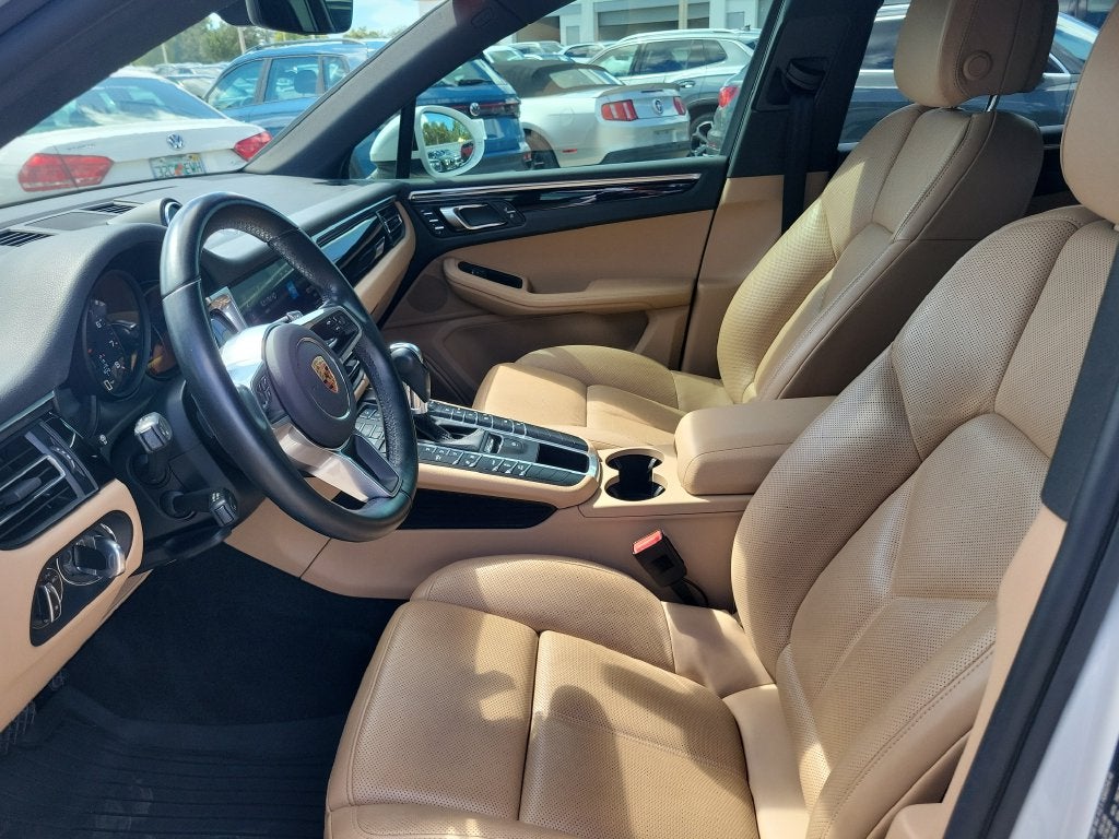 2021 Porsche Macan Base