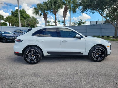 2021 Porsche Macan Base