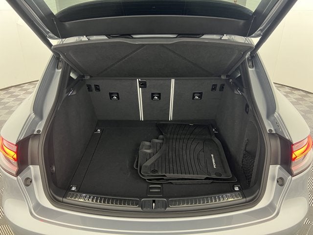 2023 Porsche Macan T AWD
