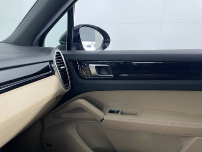2021 Porsche Cayenne Base