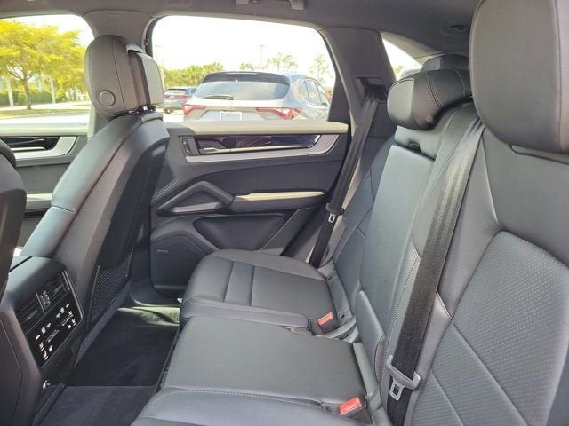 2024 Porsche Cayenne Base