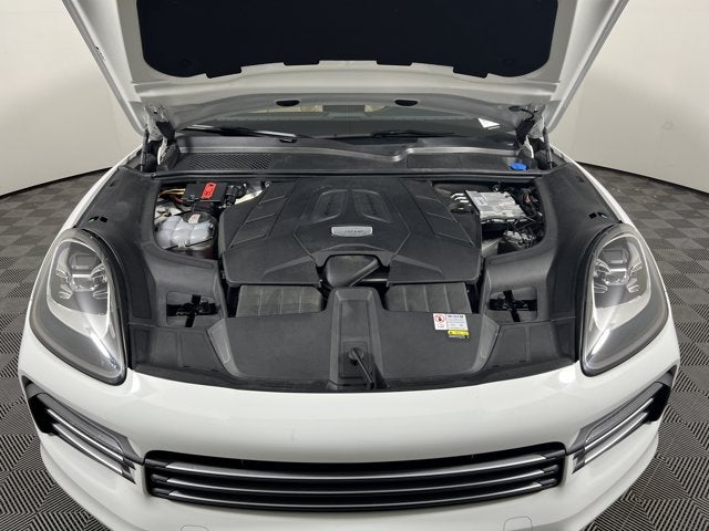 2023 Porsche Cayenne Base