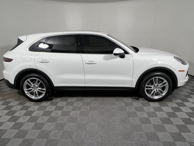 2023 Porsche Cayenne Base
