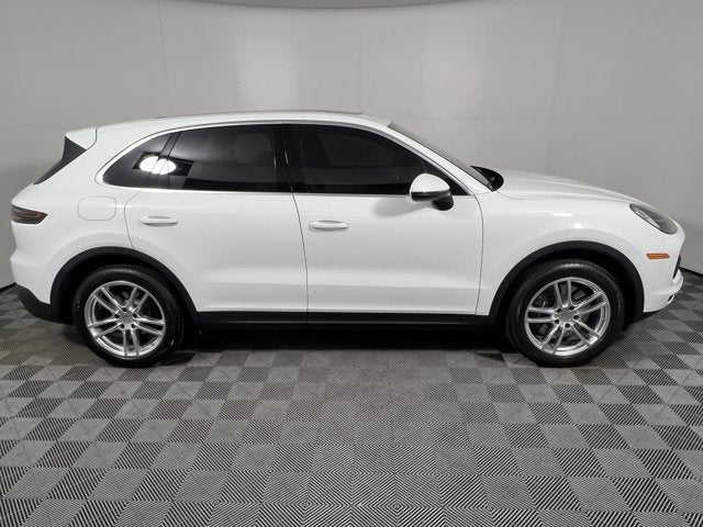 2023 Porsche Cayenne Base