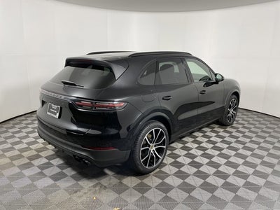 2023 Porsche Cayenne Platinum Edition