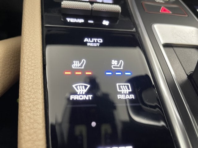 2023 Porsche Cayenne Platinum Edition