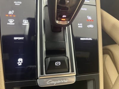 2023 Porsche Cayenne Base