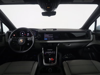 2025 Porsche Cayenne AWD