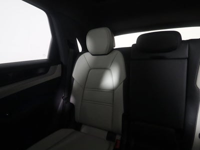 2025 Porsche Cayenne AWD