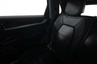 2024 Porsche Cayenne Base