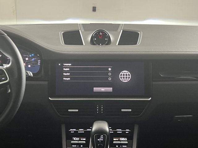 2023 Porsche Cayenne Base