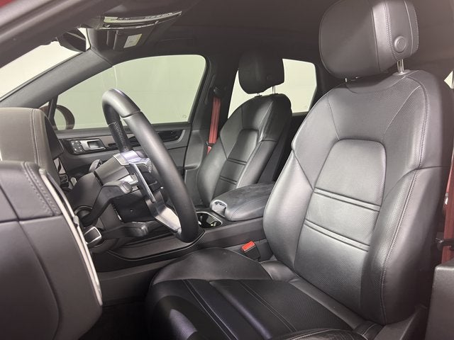 2023 Porsche Cayenne Base