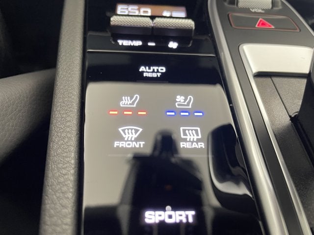 2023 Porsche Cayenne Platinum Edition