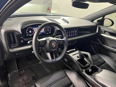 2025 Porsche Cayenne Base