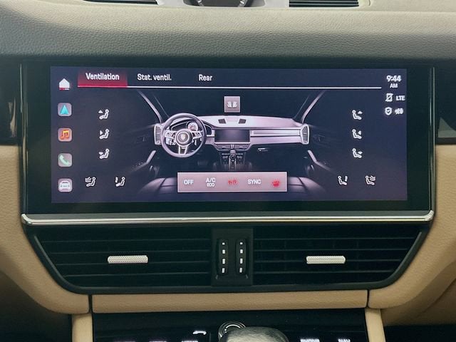 2022 Porsche Cayenne Base