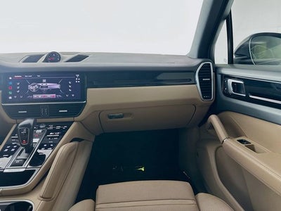 2022 Porsche Cayenne Base