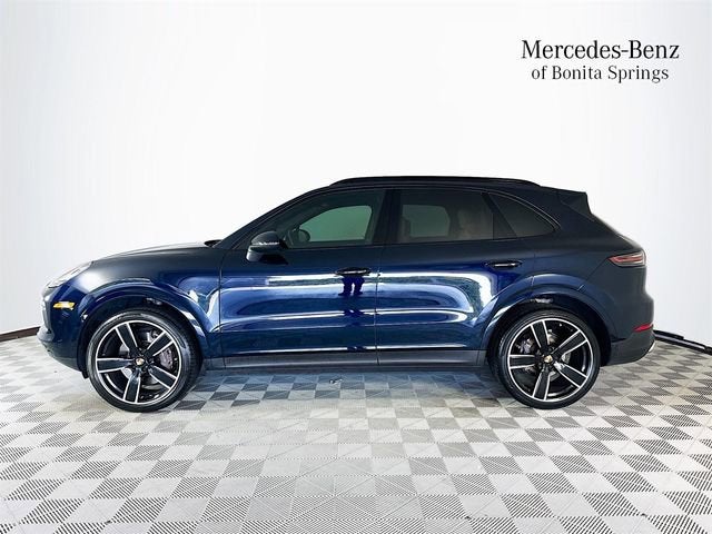 2022 Porsche Cayenne Base