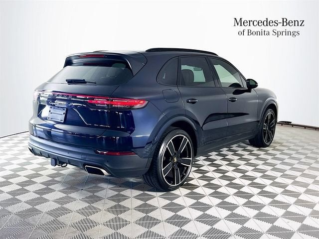 2022 Porsche Cayenne Base