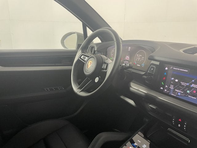 2025 Porsche Cayenne AWD