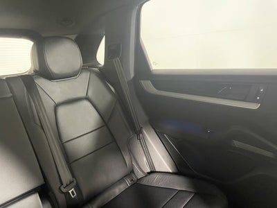 2025 Porsche Cayenne AWD