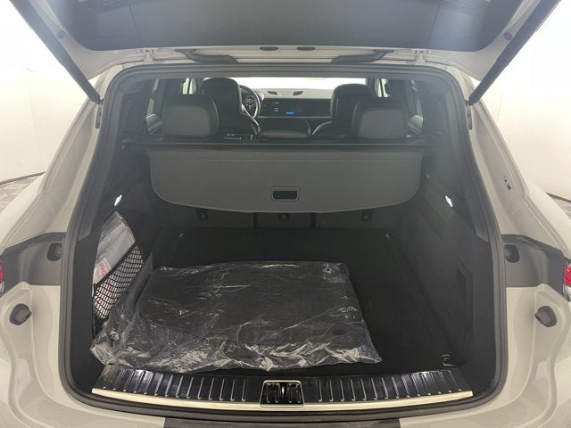 2025 Porsche Cayenne AWD