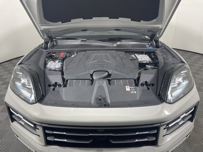 2025 Porsche Cayenne AWD