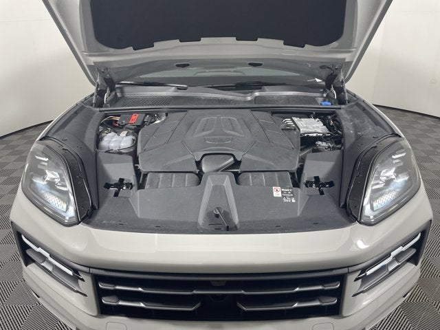 2025 Porsche Cayenne AWD