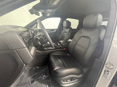 2025 Porsche Cayenne AWD