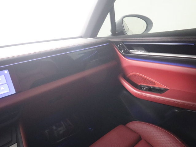 2024 Porsche Macan Electric 4