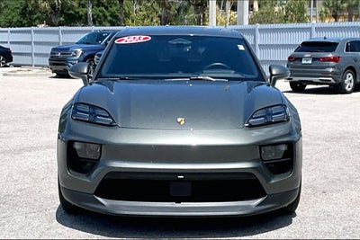 2025 Porsche Macan Electric 4