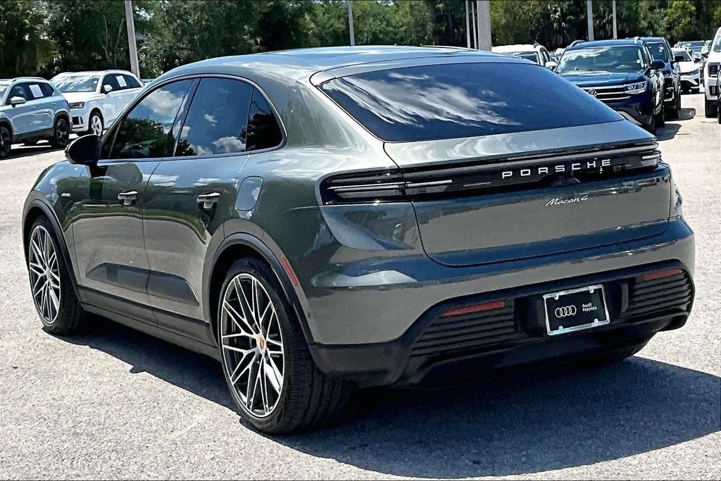 2025 Porsche Macan Electric 4