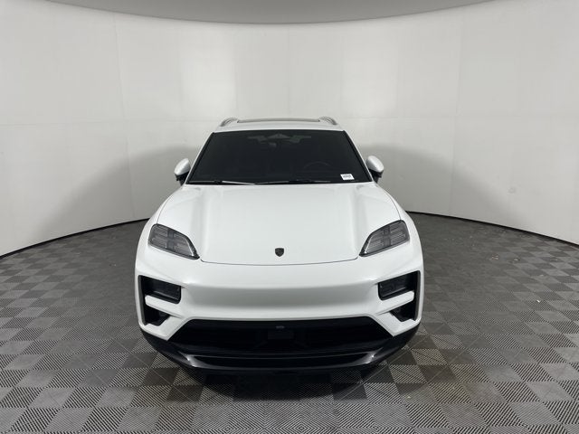 2025 Porsche Macan Electric Turbo