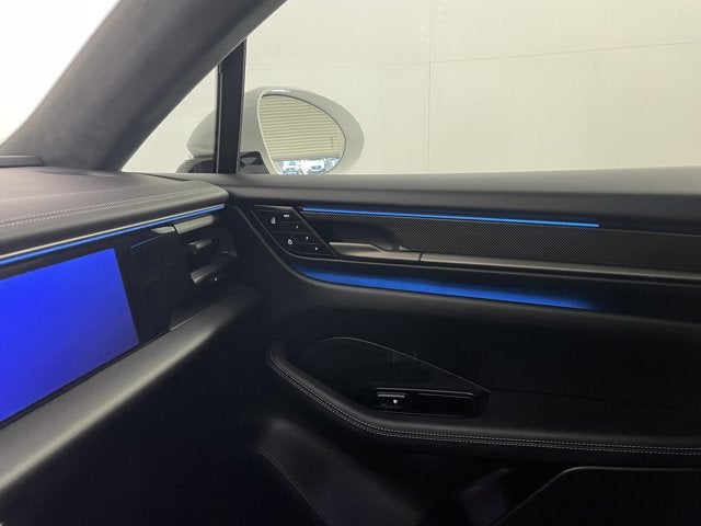 2025 Porsche Macan Electric Turbo